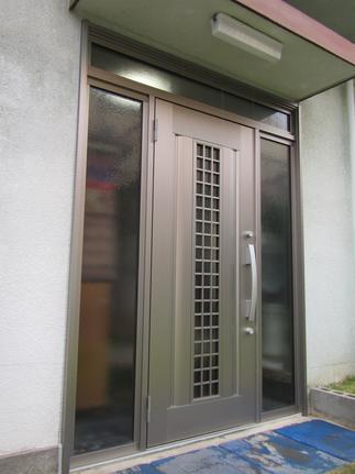 アルミ仕様、両袖ランマ付