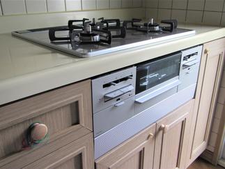 下部フィラー付