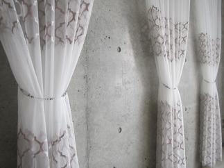 タッセルにもこだわりました