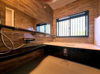 高級感あふれる浴室空間