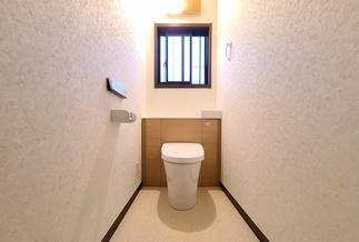 キャビネット付き便器　リフォレ