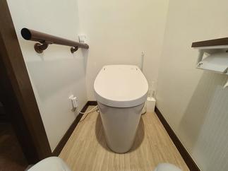 1階トイレ『サティスS』