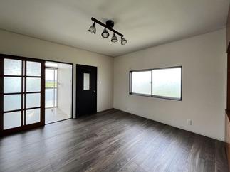 床材LIXILラシッサDフロアを張りました。