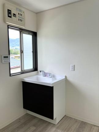 洗面台を交換しました！