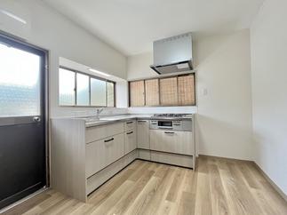 使いやすくお手入れしやすいキッチン