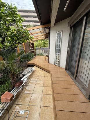 外構リフォーム　/　安心して過ごせるウッドデッキにリフォーム