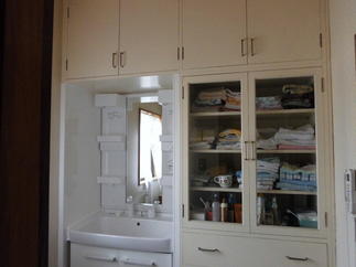 洗面化粧台入れ替え