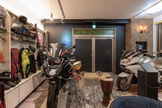 インナーバイクガレージ