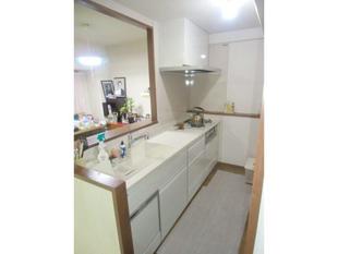 吊戸棚をなくし開放感のあるリビングに