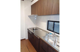 キッチンとキッチン収納の交換と窓の断熱工事