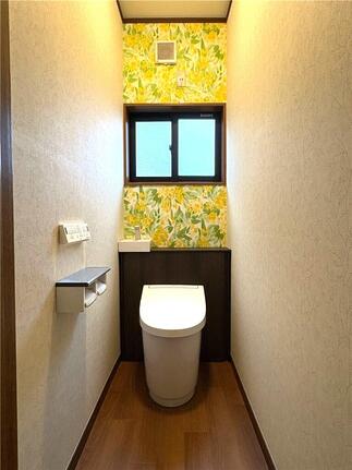 LIXIL：キャビネット付便器Jフィット