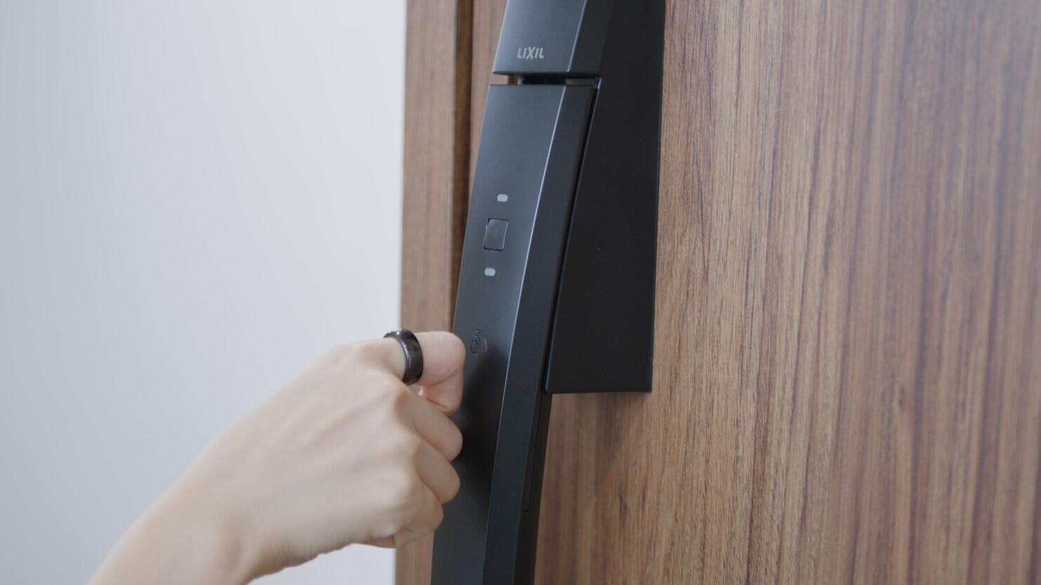 20250925_LIXIL_FamiLock_Payment_Smart_Ring_KV.jpg