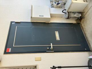 １階玄関ドア工事前