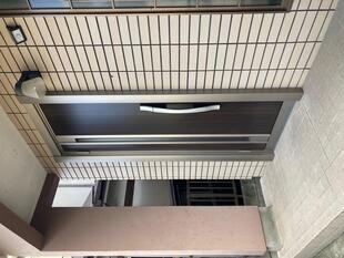 玄関ドアリフォーム