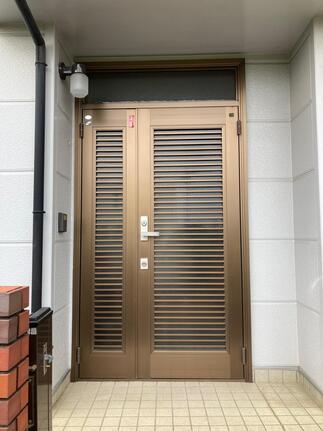 玄関ドア工事前