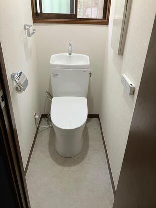 給水ホースからの水漏れでトイレリフォーム！！