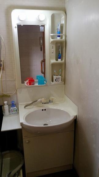 洗面化粧台　BEFORE