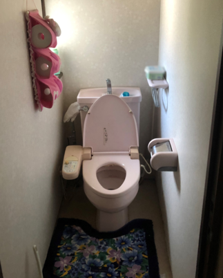 トイレ2階　BEFORE