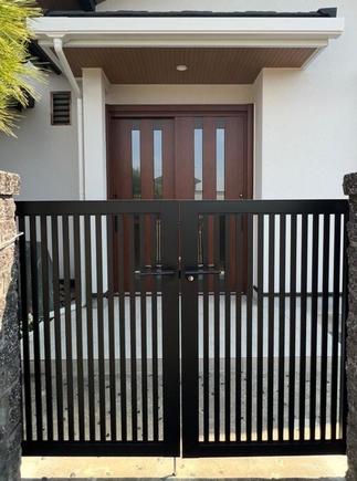 門扉・玄関　AFTER