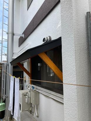 帯広市　日除け屋根新設で作業効率UP！