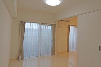 壁を取り払いオープンにしました