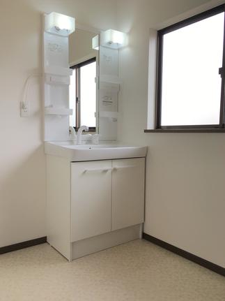 洗面化粧台『オフト』LIXIL（２階）