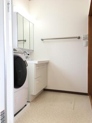 毎日が楽しくなる化粧台『ピアラ』