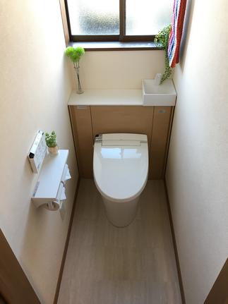 LIXIL　リフォレ　キャビネット付きトイレ