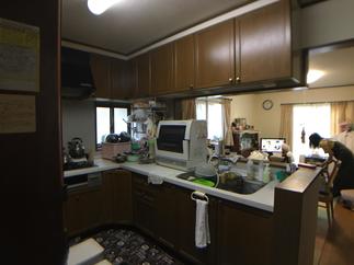 既存のキッチンです