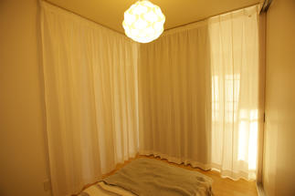 やさしく包み込まれる寝室