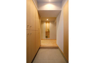 暮らしの潤いを玄関から