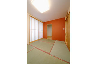 寝室としても使う、和みの空間
