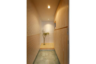 マンションでもオリジナルの玄関を演出できます