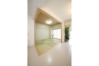 洋風和室でリビングと一体化