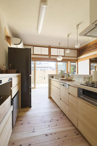 ■デッキスペースを繋いで感じる開放感■