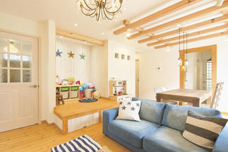 ■化粧梁やヴィンテージ塗装の壁板で素敵空間へ■