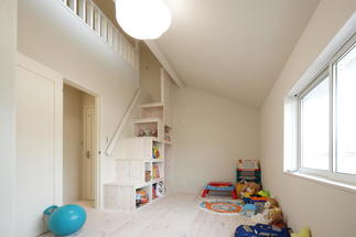 こだわりのロフト階段付き子供部屋