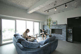 ■光がたっぷりと降り注ぐリビング■