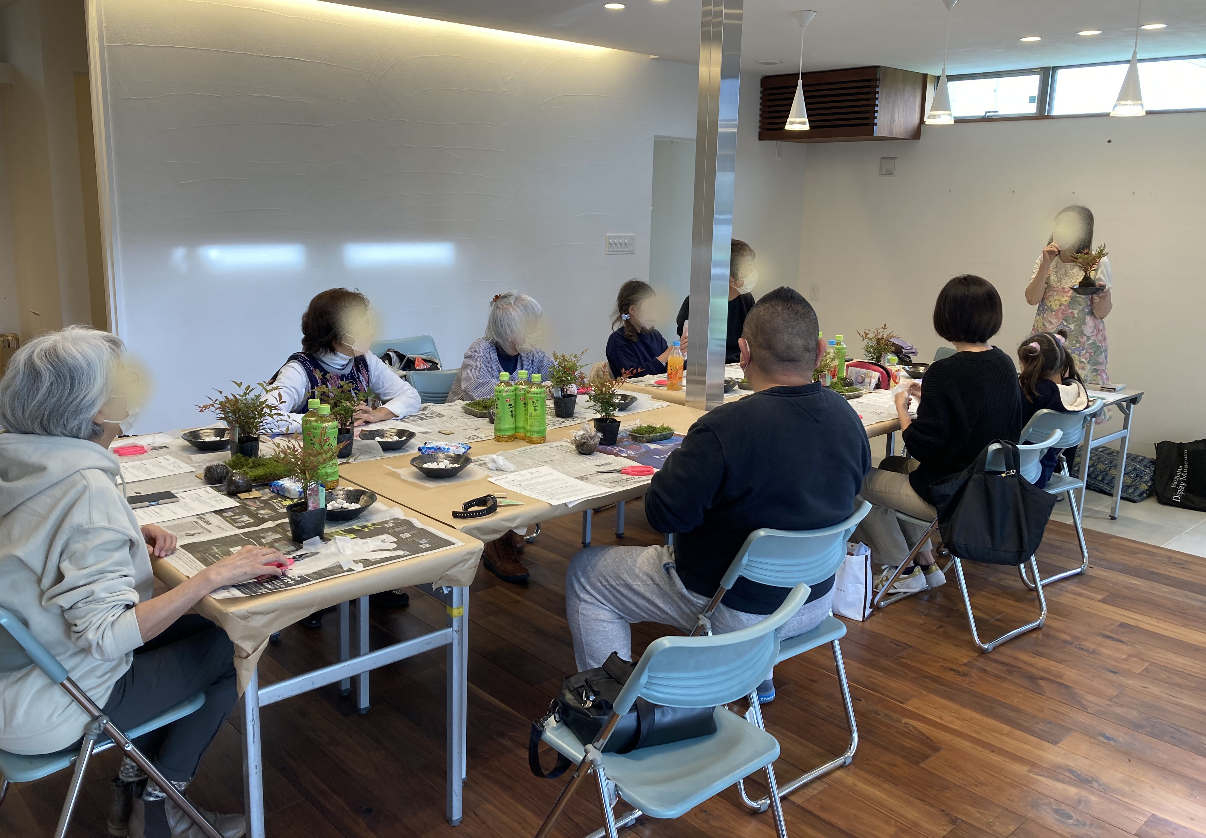 re顔修正11月イベント苔玉 みなさんIMG_4364.png