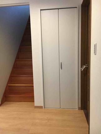 玄関ホールと玄関収納