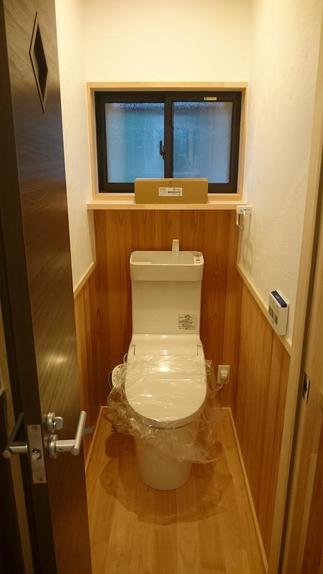 トイレ内部