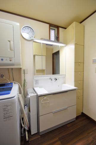 引出し収納が使いやすい洗面化粧台