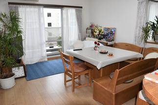 じゅうたんから防音性能の高いフローリングに