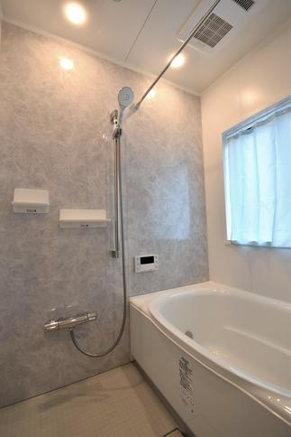 お掃除が楽になる工夫がいっぱいの浴室