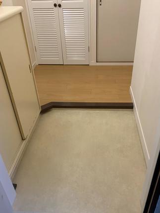 玄関床張替え
