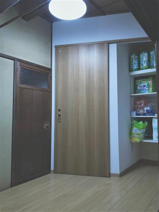 トイレ引戸と収納