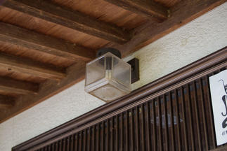 玄関照明交換前