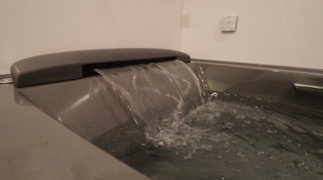 まるでスパのような至福の「肩湯」が堪能できるアクアフィール