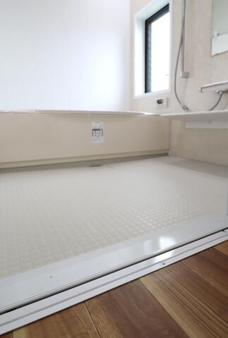 出入口はバリアフリー