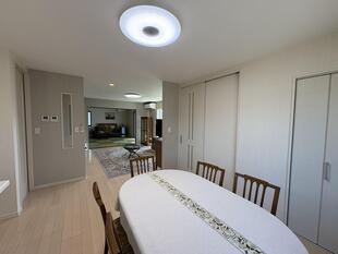 【つくば市】内装クロスの貼り替えで、新築のような仕上がりに  快適な空間へとアップデート